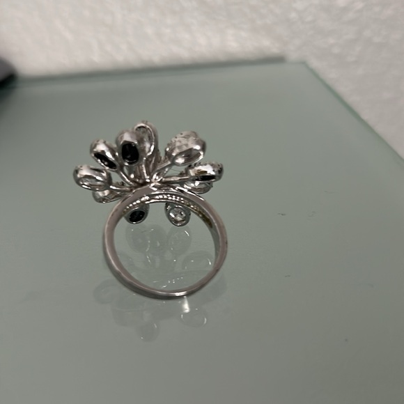 Ring - Picture 9 of 10